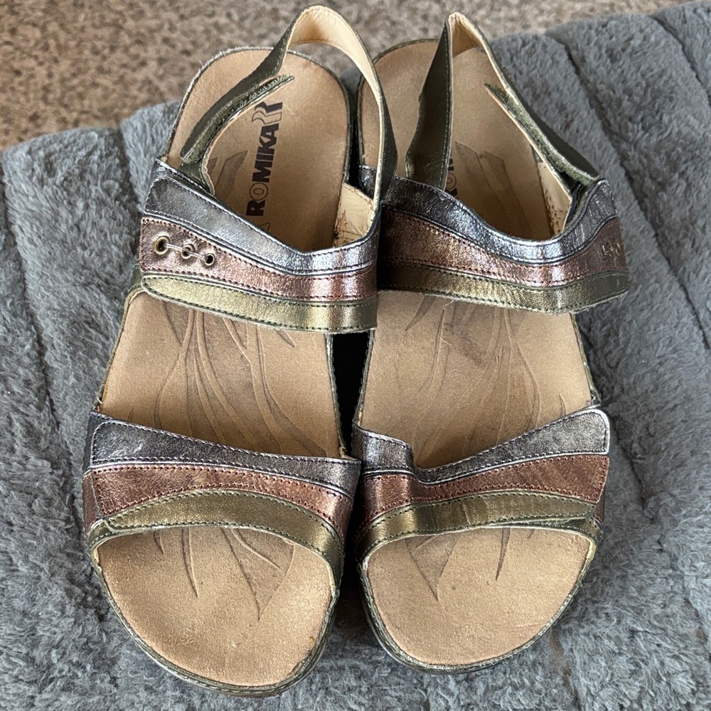 Romika Women's Sandals in Silver, Bronze, and Green SZ EUR 40